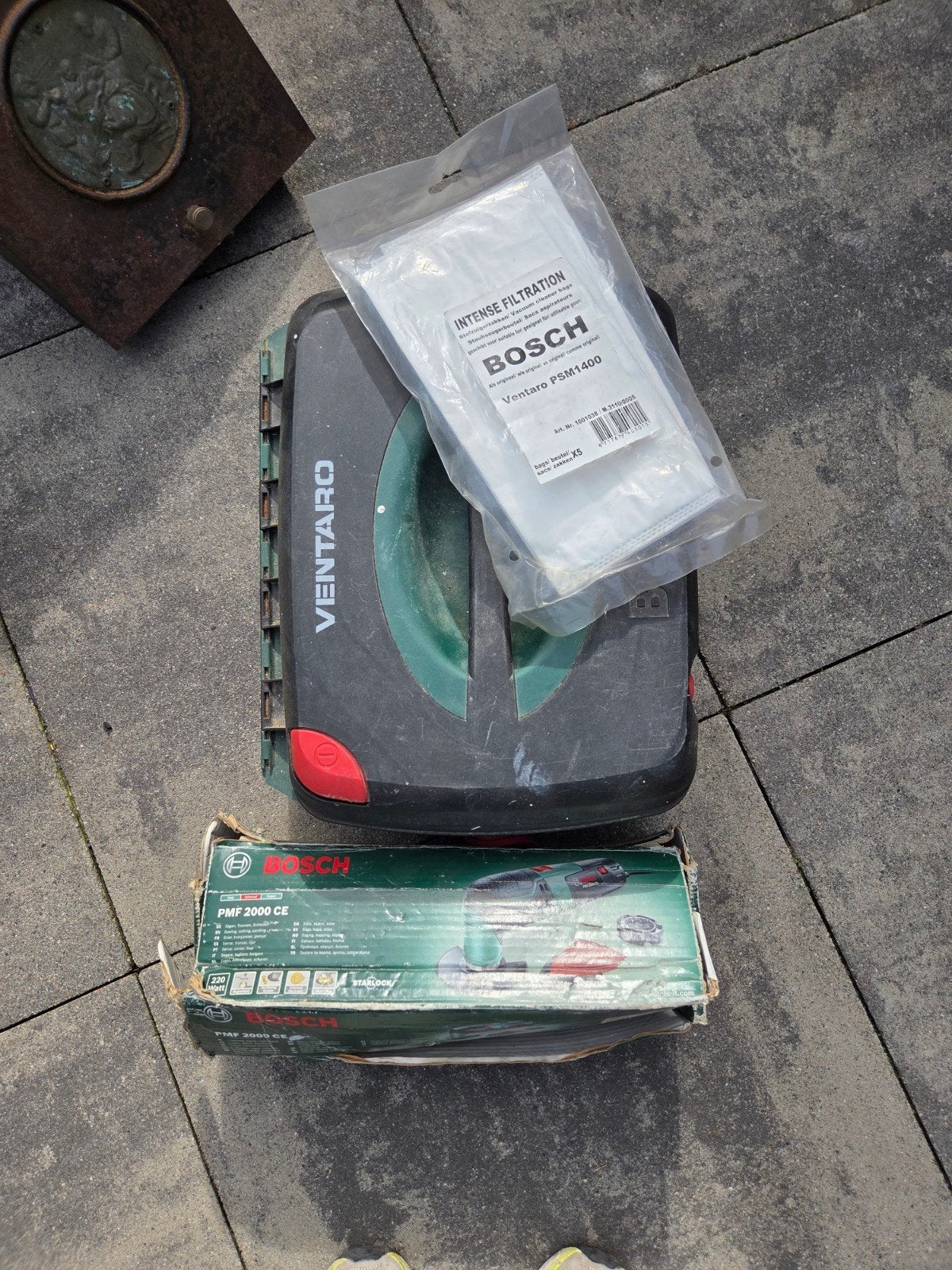 Bosch stof afzuiger met nieuwe stofzakken., Ophalen, Gebruikt