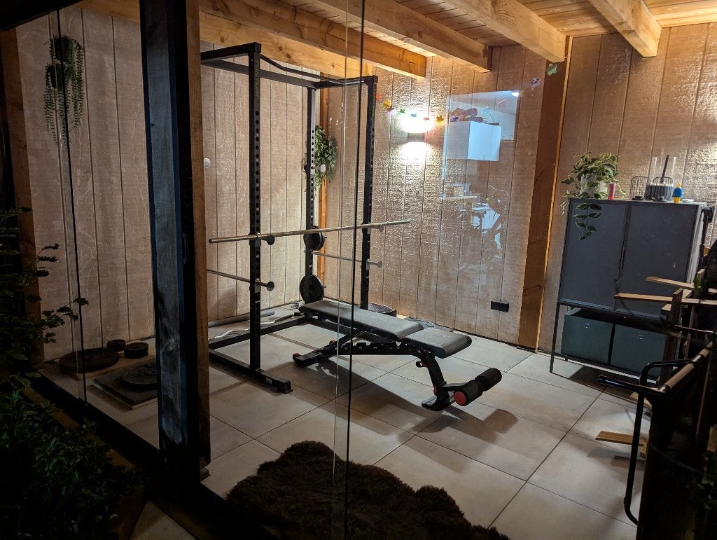 Home gym setup - Power rack, bankje, stangen en schijven, Sport en Fitness, Fitnessmaterialen, Ophalen, Gebruikt, Benen, Overige typen