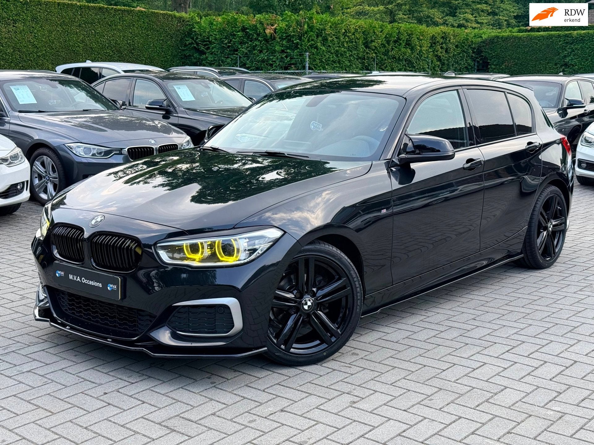 BMW 1-serie 118i Edition M Sport Shadow High Executive|M140i, Auto's, BMW, Gebruikt, Zwart, Leder, Bedrijf