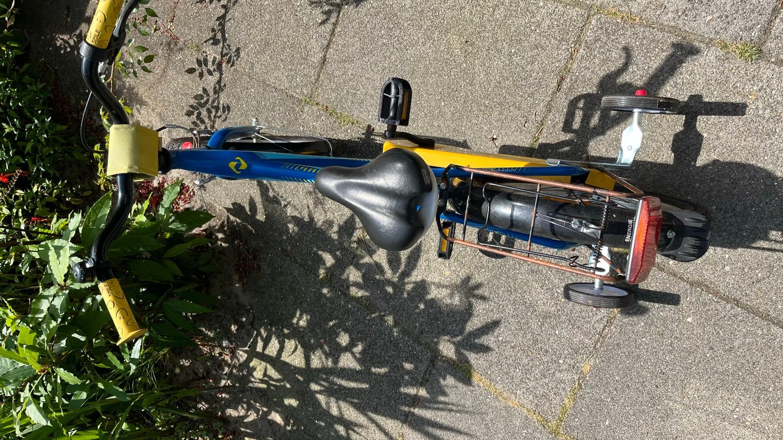 Noxon kinderfiets met zijwieltjes - Blauw/Geel, Ophalen, Zijwieltjes, Gebruikt, Velgrem