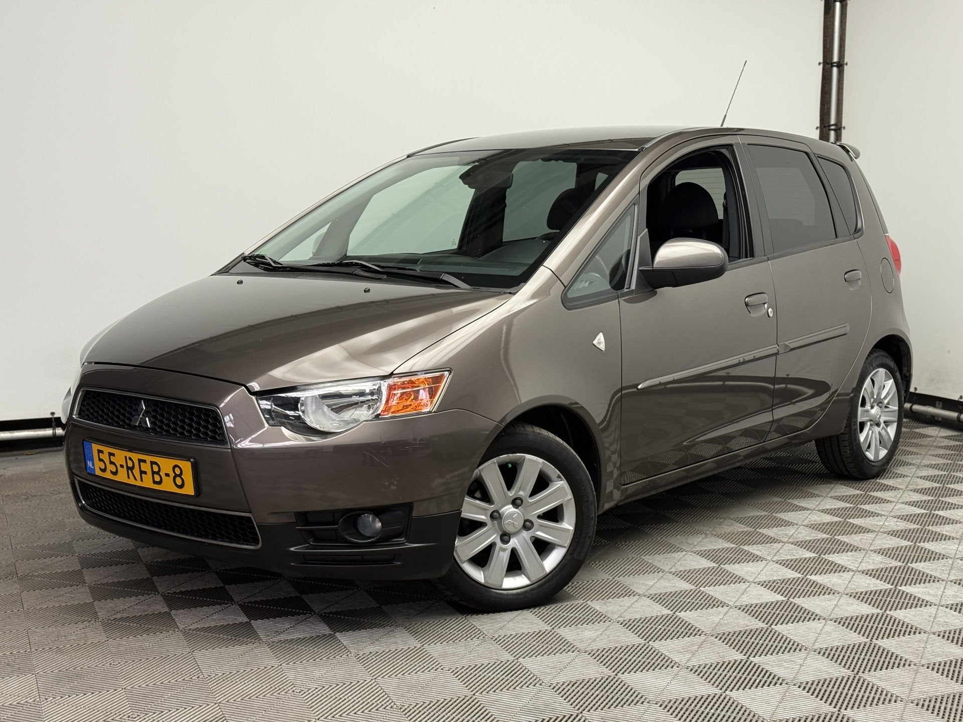 Mitsubishi Colt 1.3 Edition Two 5-drs Airco LM16" Cruise 1e, Auto's, Voorwielaandrijving, Euro 5, Stof, Gebruikt
