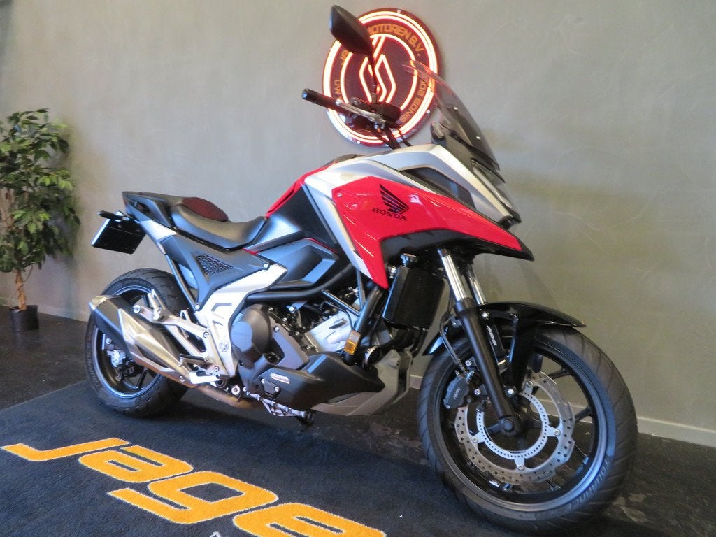 Honda NC 750 X DCT NIEUWSTAAT HISTORIE! (bj 2021), 750 cc, Bedrijf, Toermotor