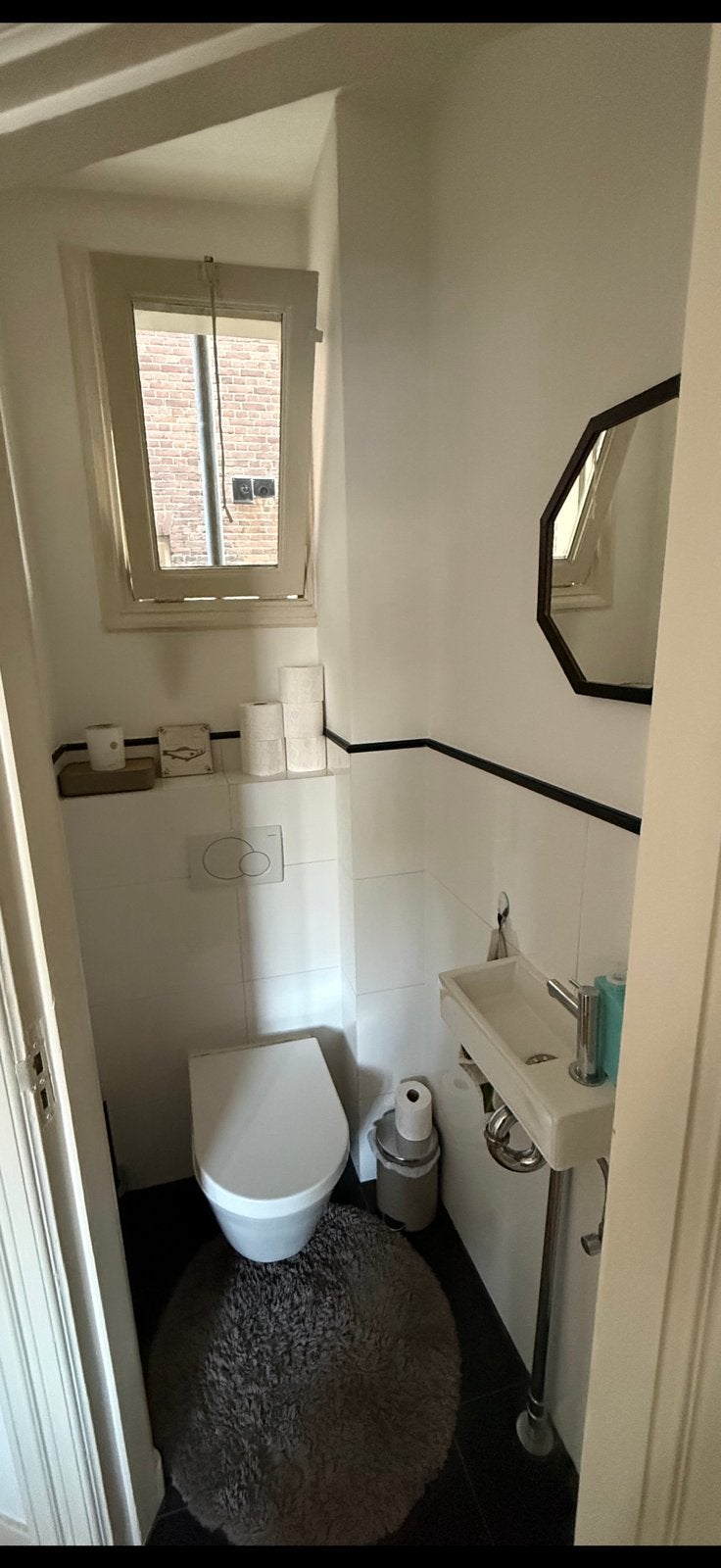 Used Bathroom products ( toilet / sink / shower / mirror ), Ophalen
