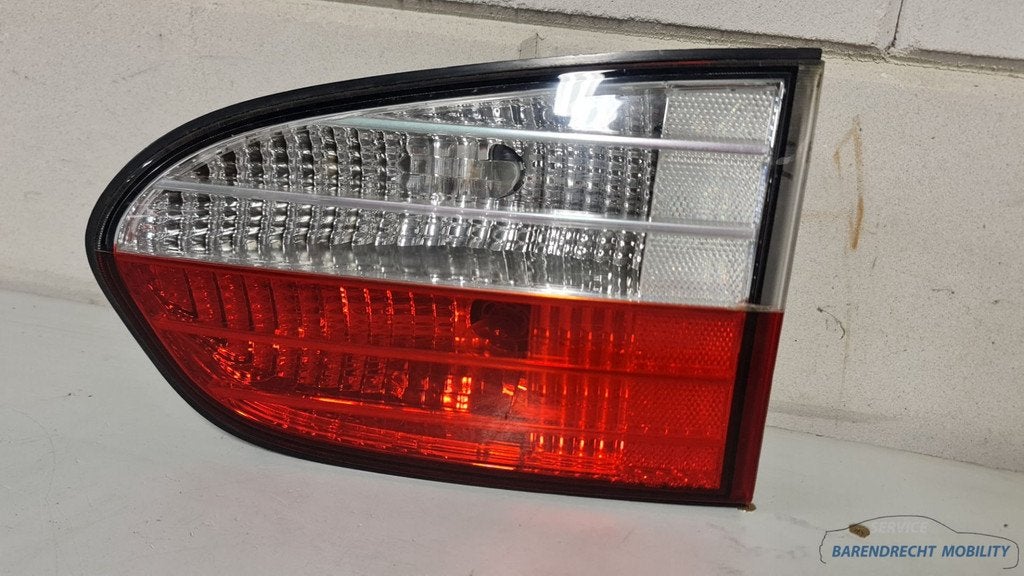 Hyundai H200 H-1 achterlicht rechts binnen origineel nette s, Gebruikt, Heolleung-ro 12
06797  Seoul, Ophalen of Verzenden, Info@hyundai.com