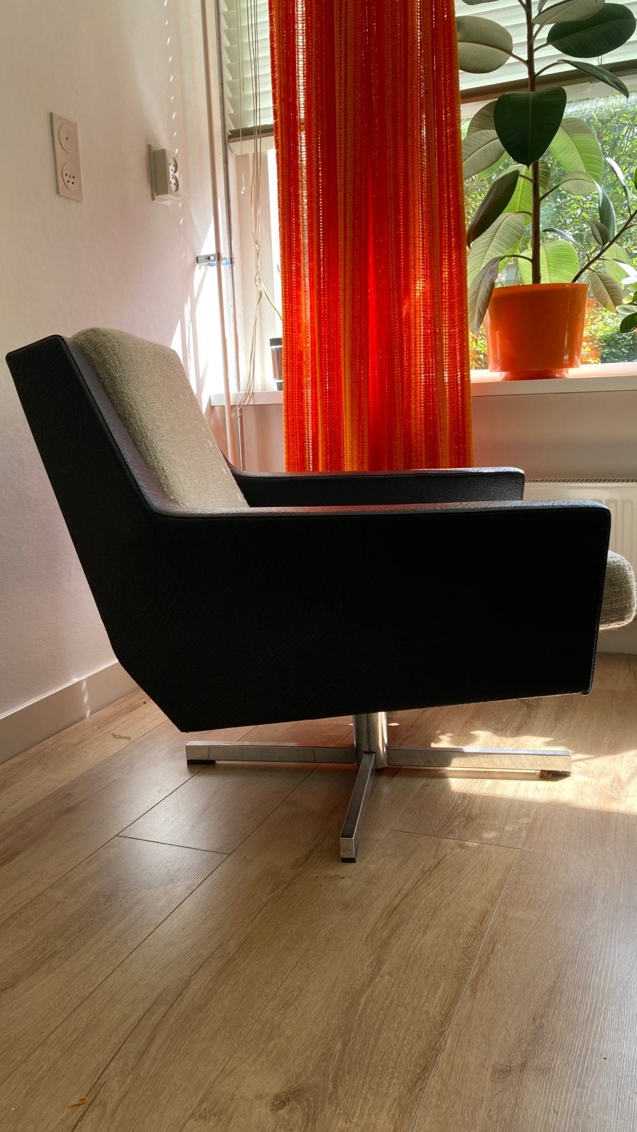 Vintage retro 3 zits bank en 2 fauteuils, Ophalen of Verzenden, Zo goed als nieuw