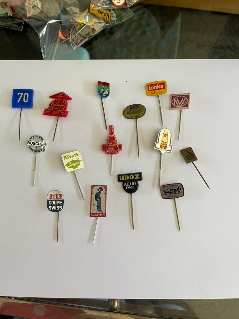 Vintage jaren ‘60 speldjes set 10, Verzamelen, Speldjes, Pins en Buttons, Ophalen of Verzenden, Zo goed als nieuw, Overige onderwerpen