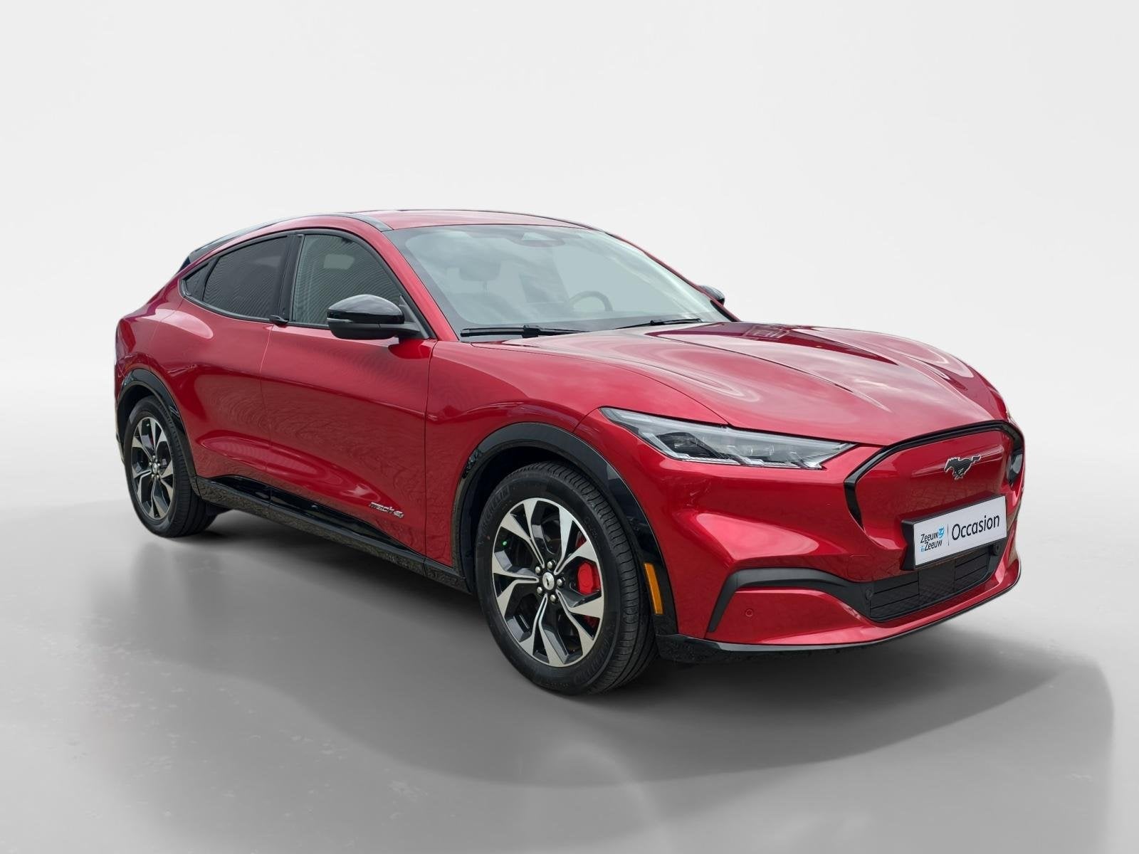 Ford Mustang Mach-E AWD 75 kWh | Dealer onderhouden! | Achte, Auto's, Gebruikt, 750 kg, Automatische klimaatregeling, Origineel Nederlands