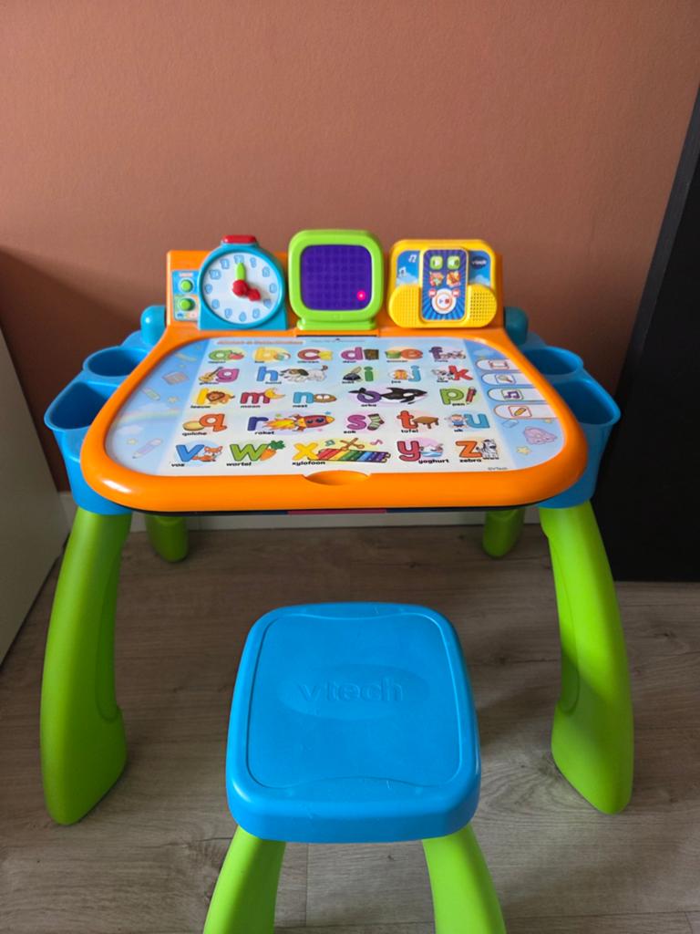 VTech Magisch Bureau 3-in-1 met krukje en extra kaarten, Ophalen, Zo goed als nieuw, Taal en Lezen, Met geluid