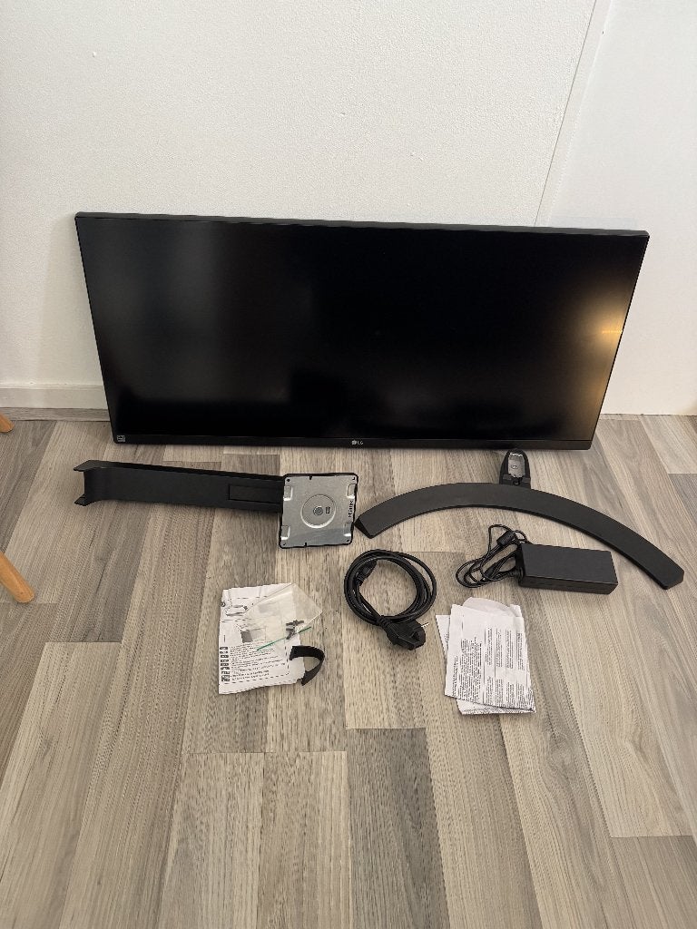 LG / IPS 21:9 UltraWide monitor met 86,36 cm (34 inch), IPS, Ophalen of Verzenden, Zo goed als nieuw, DisplayPort
