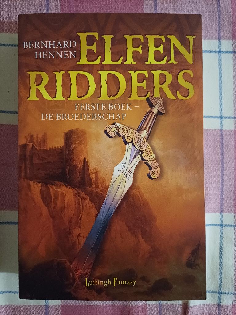 Bernhard Hennen Elfenridders Broederschap Deel 1, Boeken, Ophalen, Gelezen, Bernhard Hennen