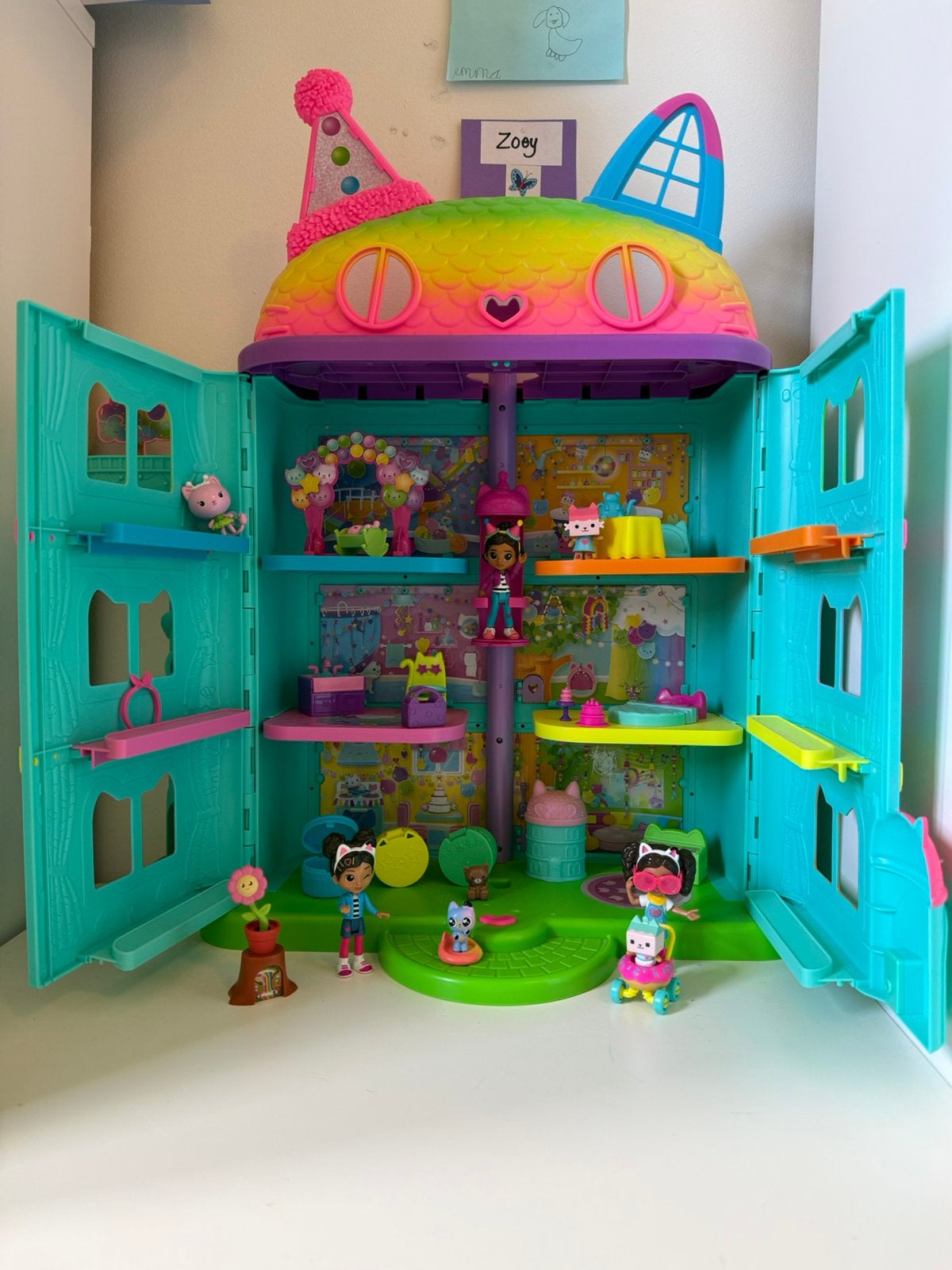 Gabby’s dollhouse met figuurtjes, Ophalen, Zo goed als nieuw, Poppenhuis