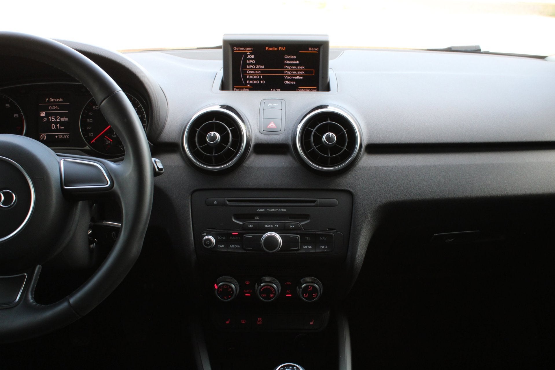 Foto 16 van Audi A1 1.4 TFSI Ambition l 1e eigenaar l Xenon l LED l Spor