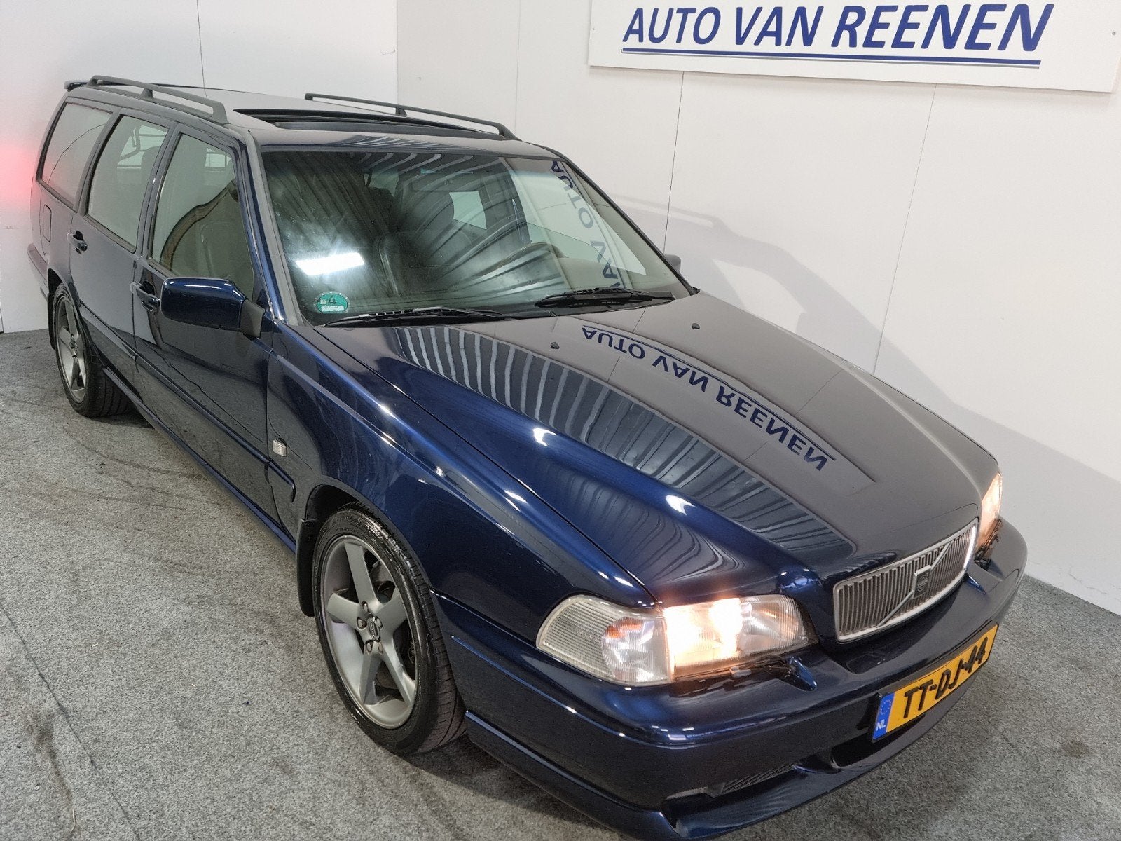 Volvo V70 2.3 R AWD AUT 1998 Blauw, foto 1