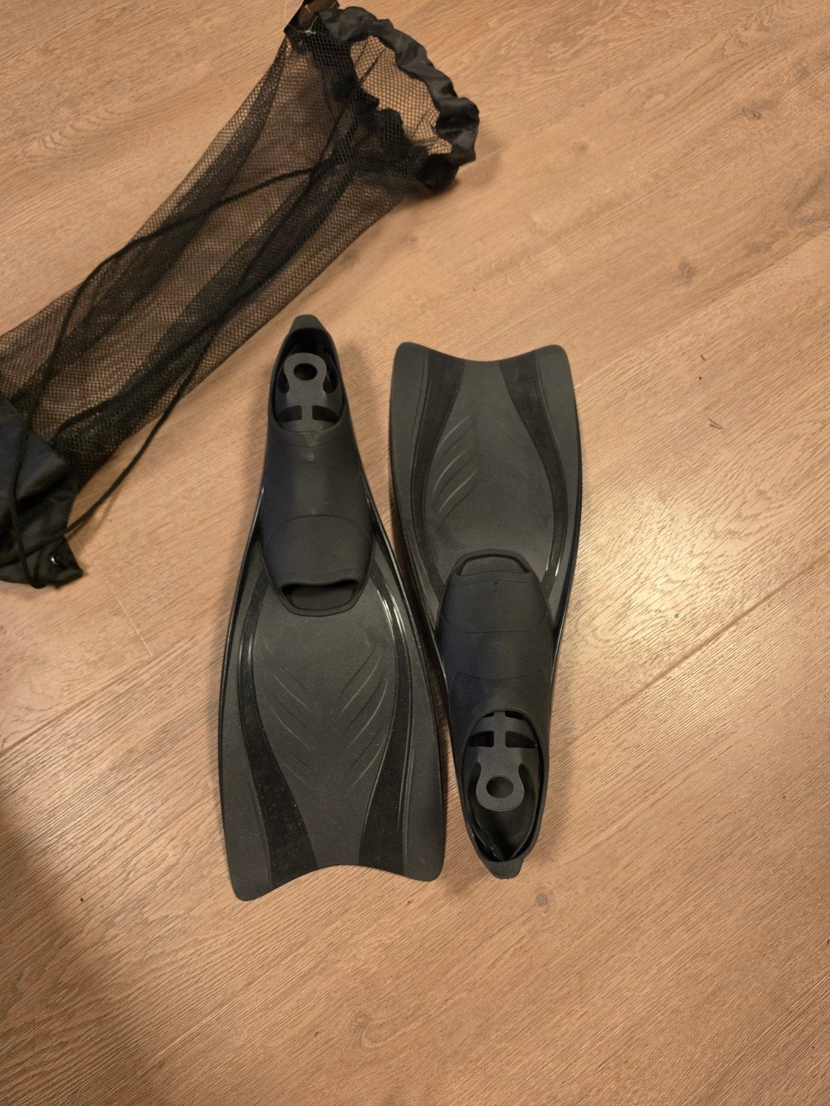 Flippers maat 36/37, Ophalen of Verzenden, Zo goed als nieuw, Zwem- of Duikvliezen