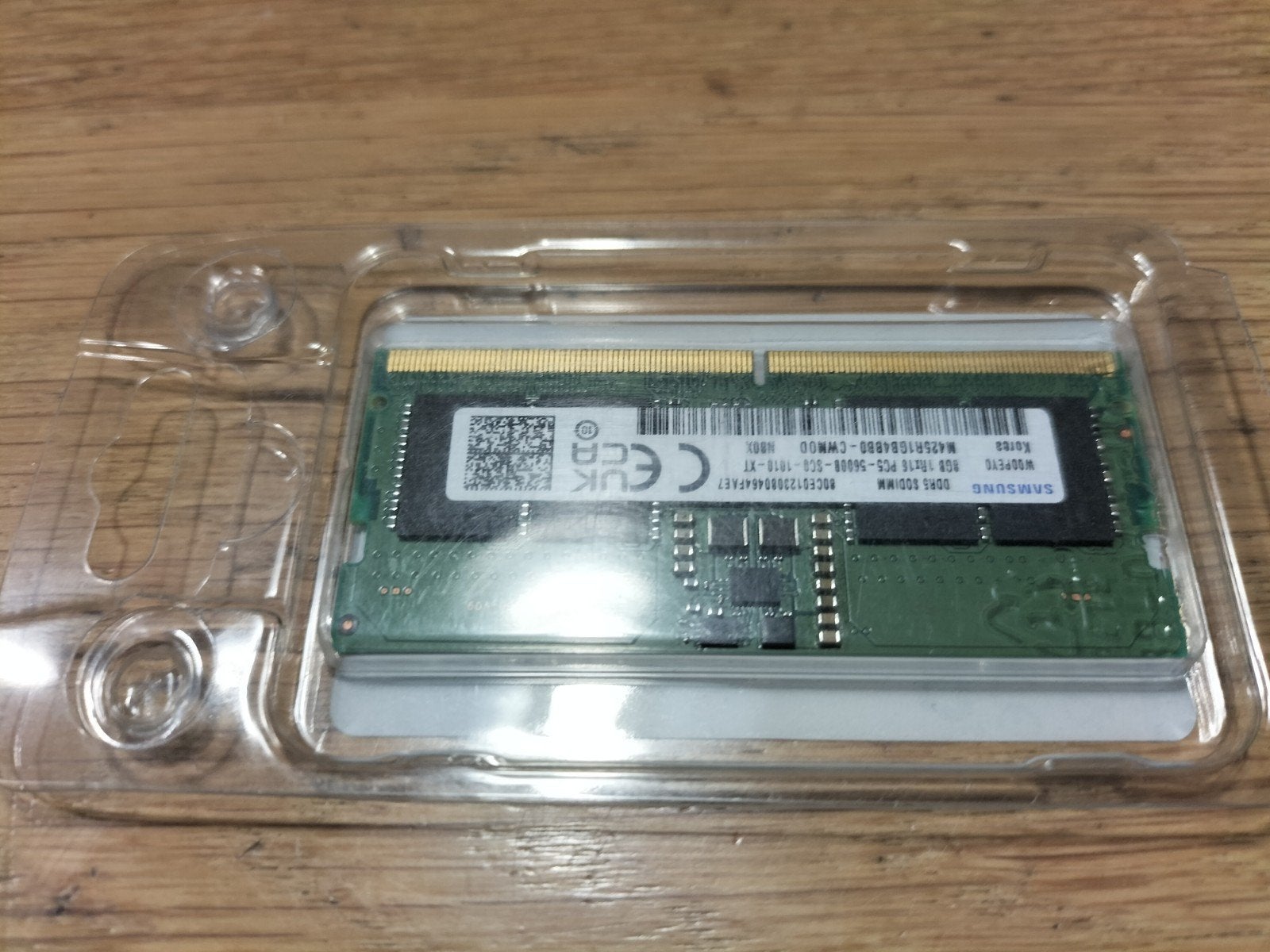 Samsung 8GB DDR4 RAM voor Laptop (M471A1K43DB1-CVF), Computers en Software, RAM geheugen, DDR4, 8 GB, Ophalen of Verzenden, Zo goed als nieuw
