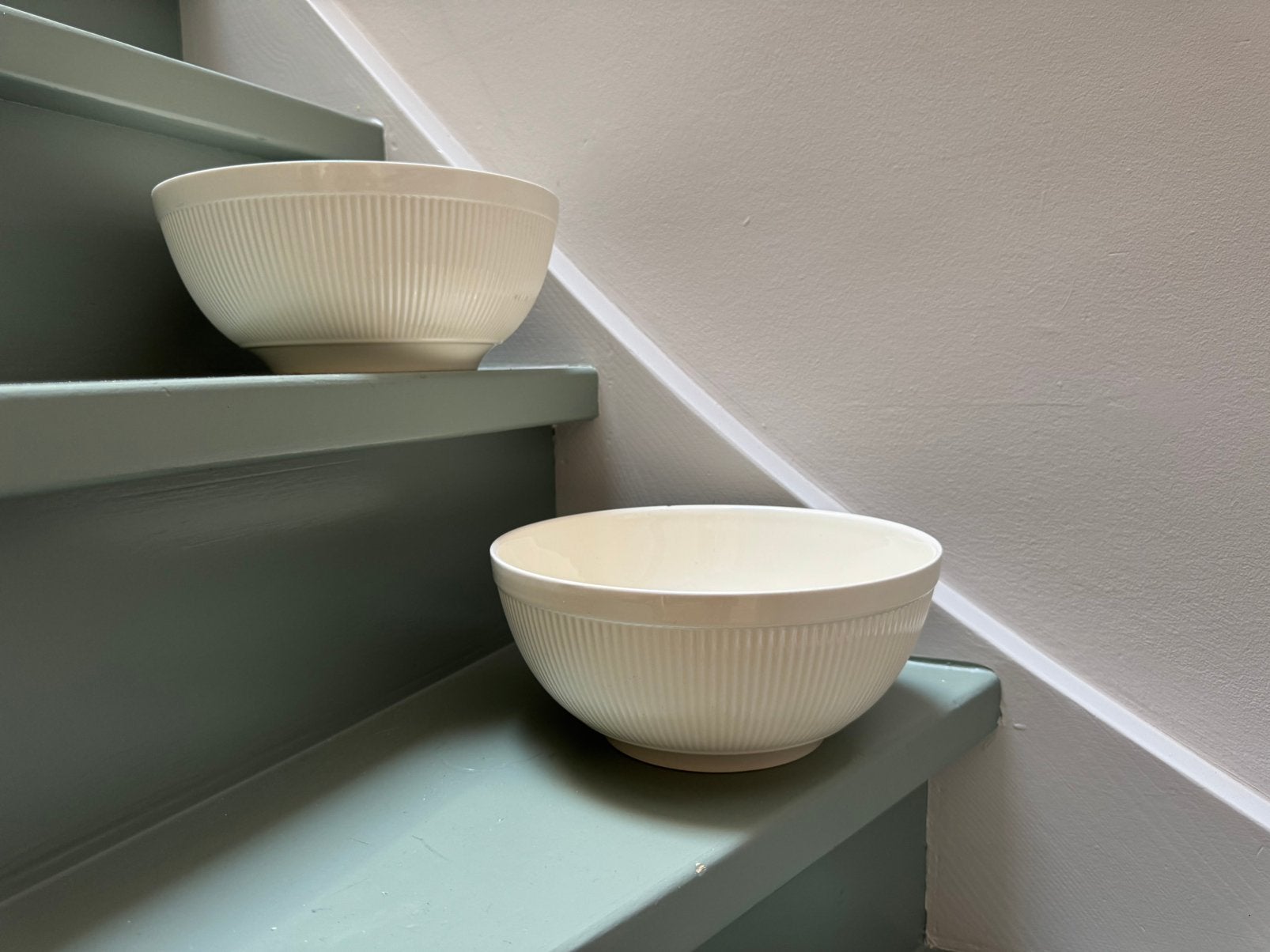2x Wedgwood Windsor grote kommen, schalen 23 cm,Queen’s Ware, Gebruikt, Ophalen of Verzenden, Schaal of Schalen, Wedgwood