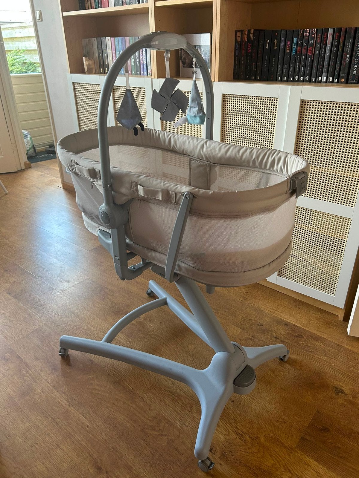 Chicco Baby Hug 5-in-1 - Wieg, Stoel, Relax en Meer!, Kinderen en Baby's, Babywiegjes en Ledikanten, Ophalen of Verzenden, Zo goed als nieuw