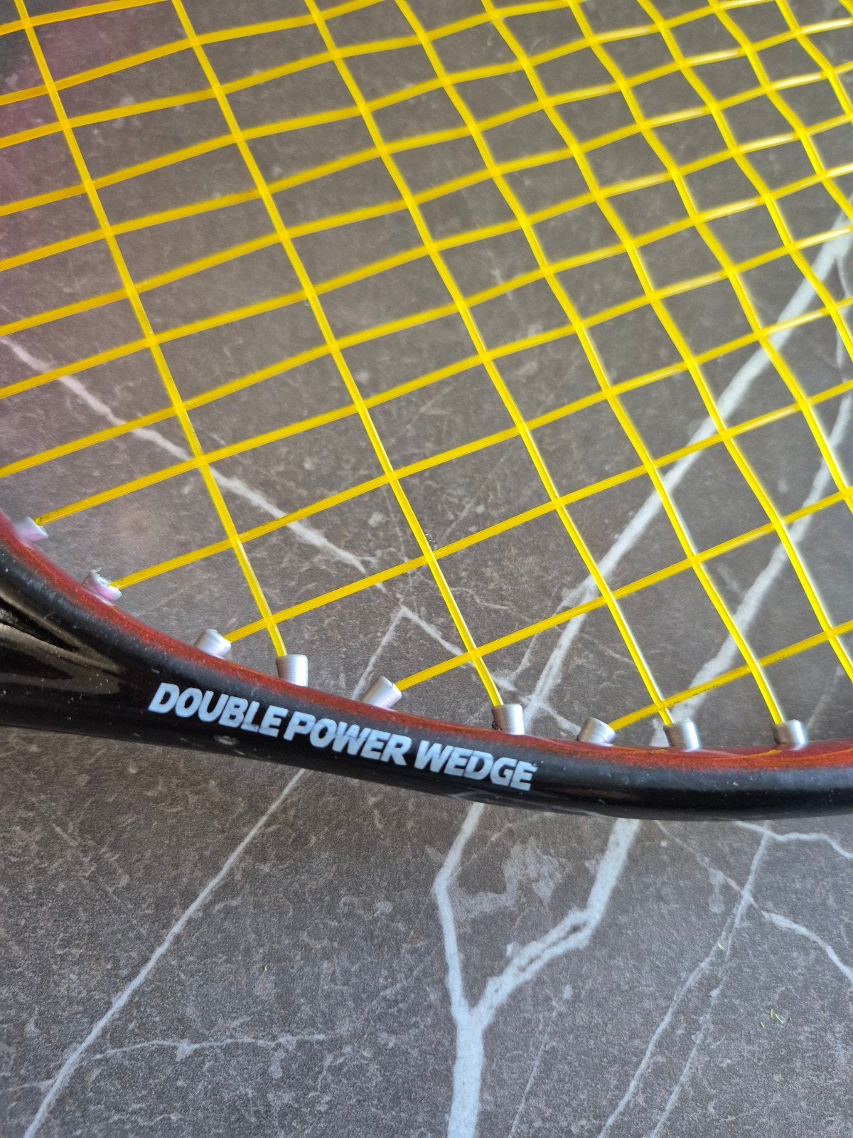 Scorpio 660 Tennisracket * Geel bespannen, Sport en Fitness, Tennis, Ophalen of Verzenden, Gebruikt, Racket, Overige merken