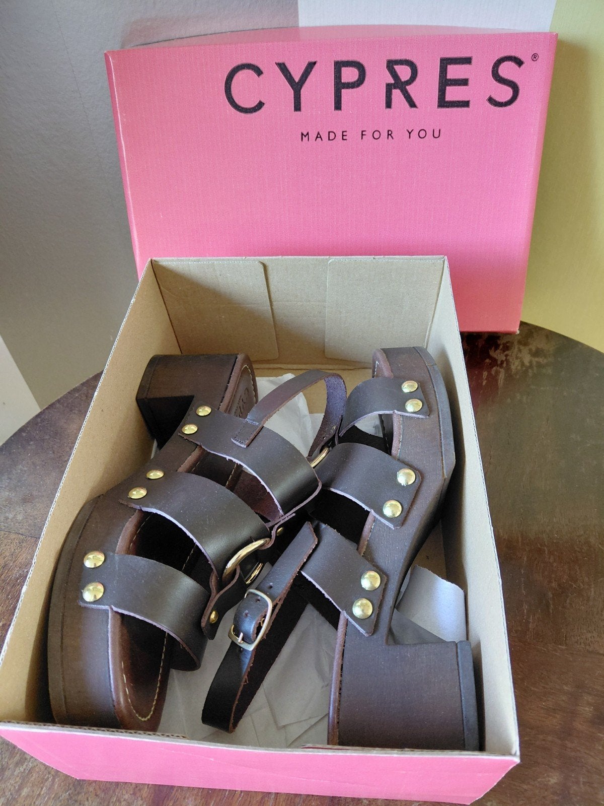 Cypres bruine sandalen met hak - Maat 40, Bruin, Cypres, Zo goed als nieuw, Sandalen of Muiltjes