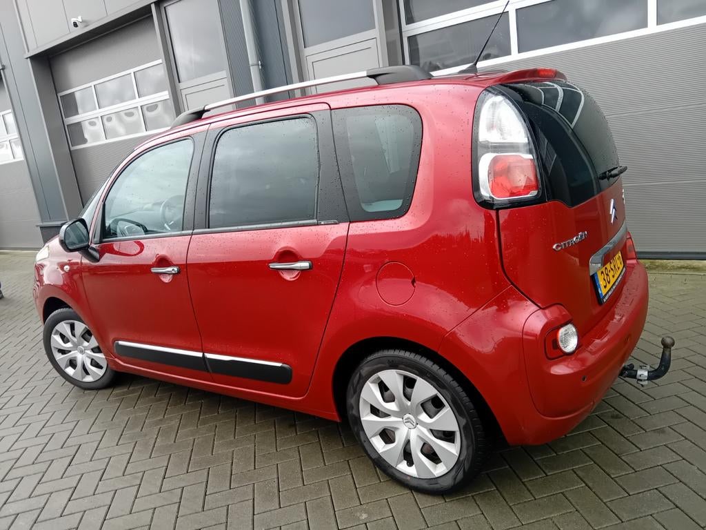 Citroën C3 Picasso 1.6 VTI 2011 Rood met nieuwe apk, Auto's, Citroën, Voorwielaandrijving, Zwart, 4 cilinders, 635 kg