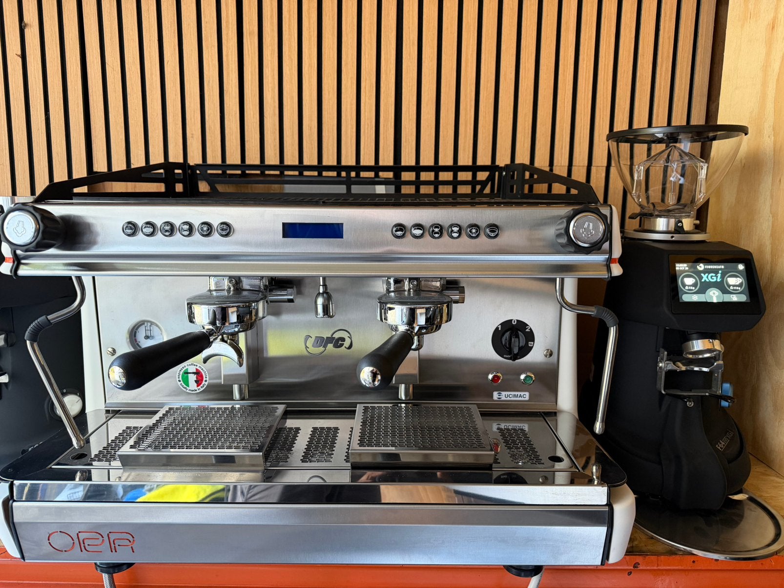 BFC OPERA 5 2GR espressomachine – showroommodel uit 2025, Stoompijpje, Espresso apparaat, 2 tot 4 kopjes, Koffiebonen
