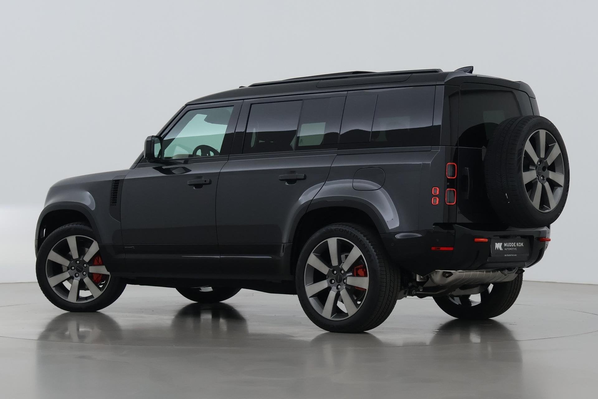 Land Rover Defender 2.0 P300e 110 X | FACELIFT | ClearSight, Automaat, Gebruikt, Euro 6, 4 cilinders