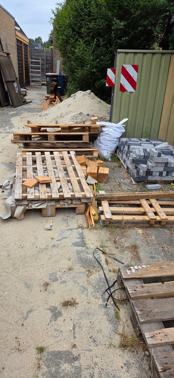 Gratis schoon haardhout: Douglas en pallets, Ophalen of Verzenden