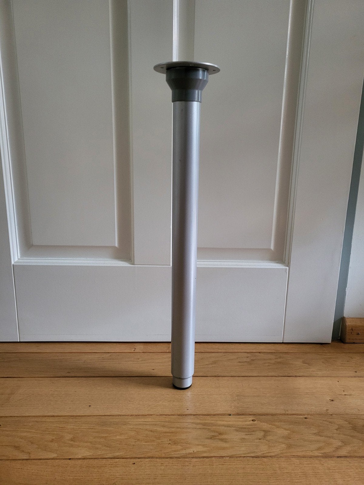 verstelbare poot ( uittrekbaar) 47 tot 100cm dia 45, Ophalen