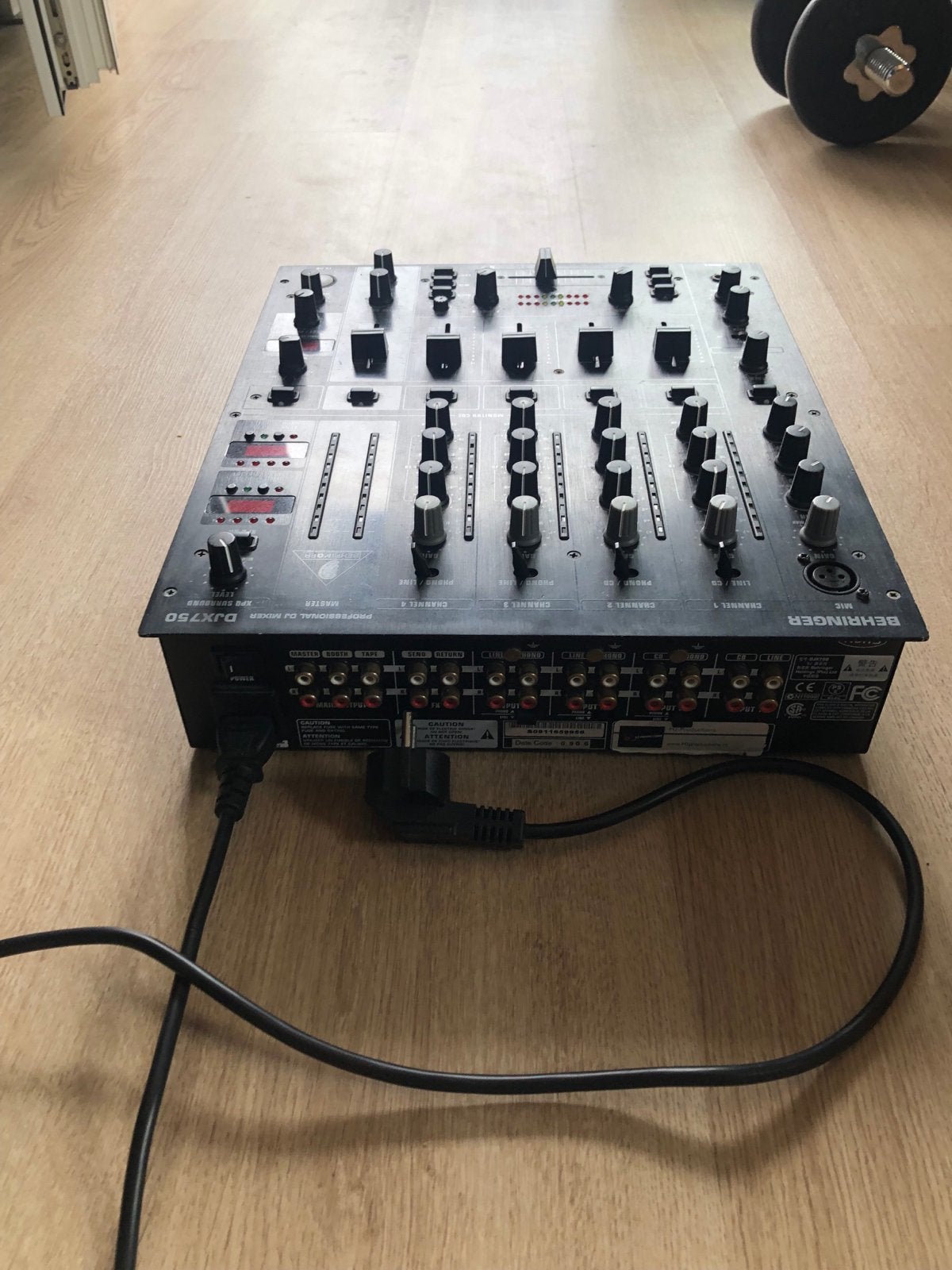 Behringer DJX750 professionele DJ mixer/mengpaneel, Muziek en Instrumenten, Ophalen of Verzenden, Gebruikt, Minder dan 5 kanalen