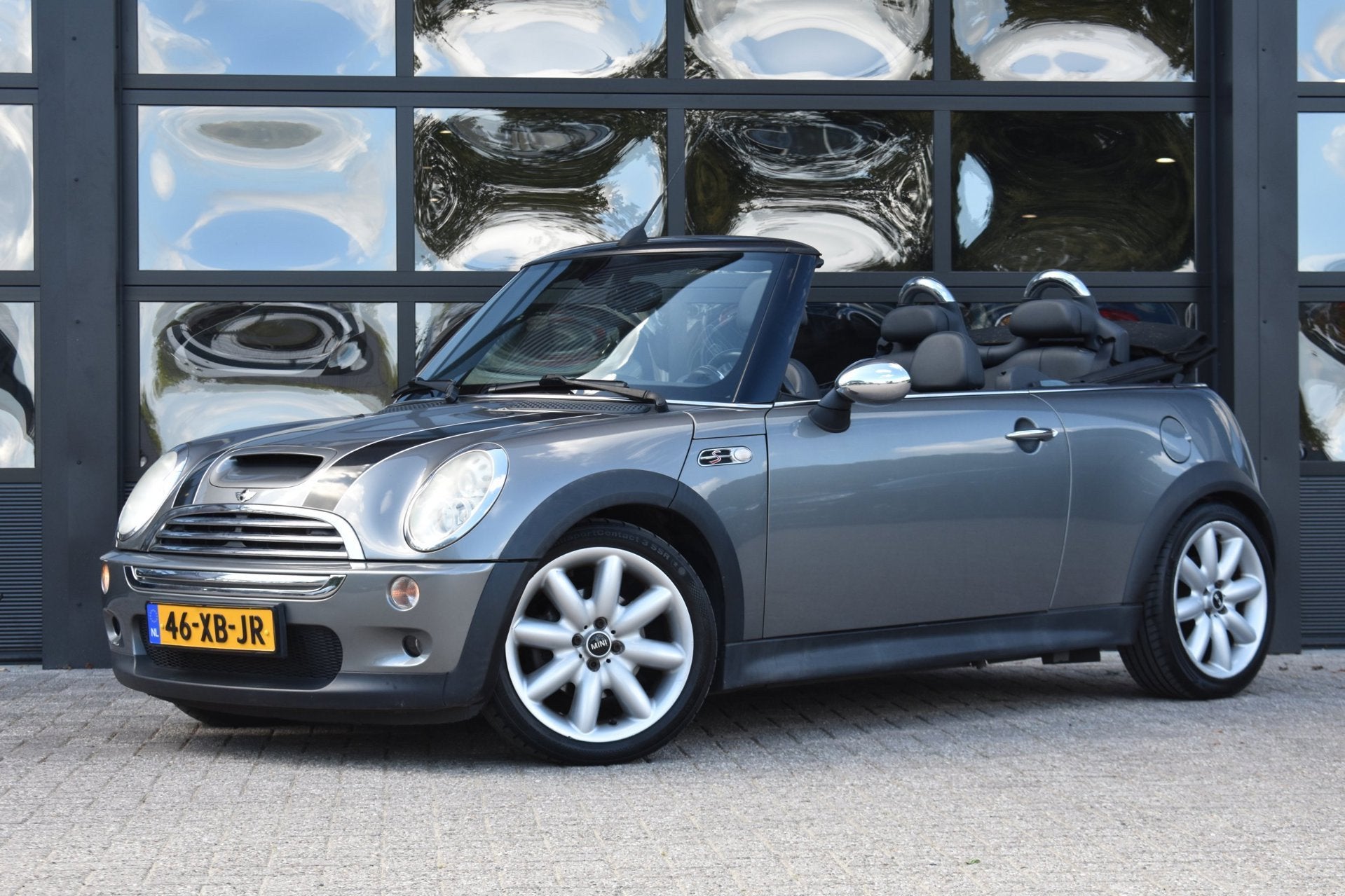 Mini Cabrio 1.6 Cooper S '06 ZO MEE, Auto's, Voorwielaandrijving, Gebruikt, Zwart, 4 cilinders