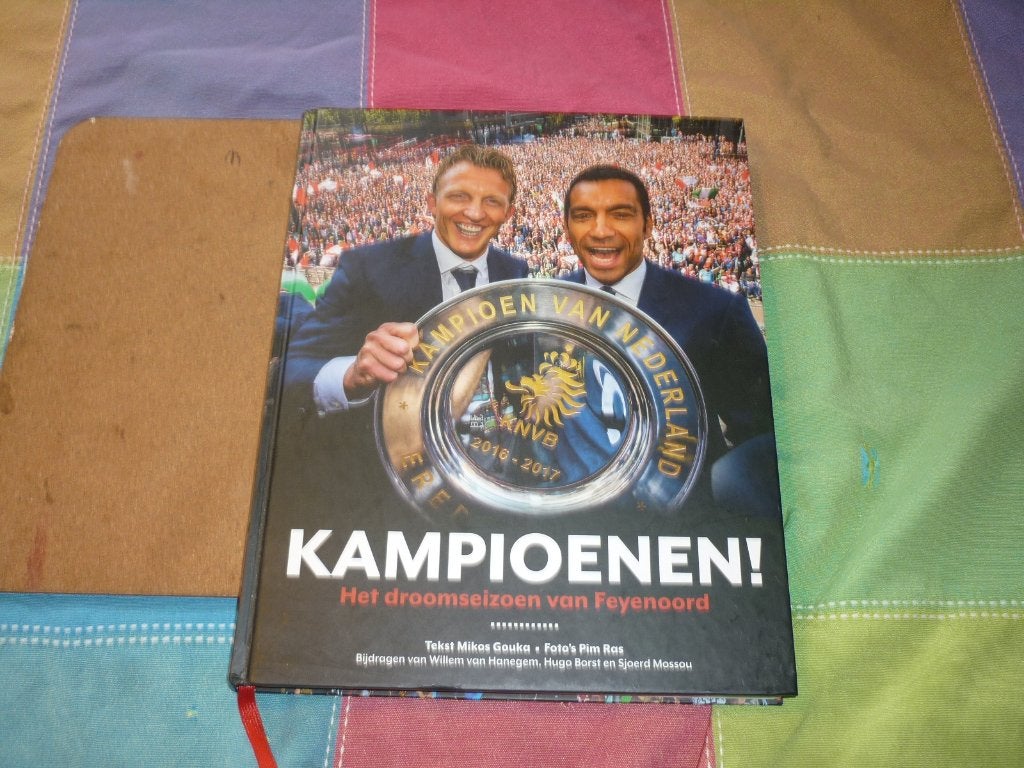 KAMPIOENEN Het Droomseizoen van FEYENOORD mooi boek, Ophalen of Verzenden, Zo goed als nieuw, Feyenoord, Boek of Tijdschrift