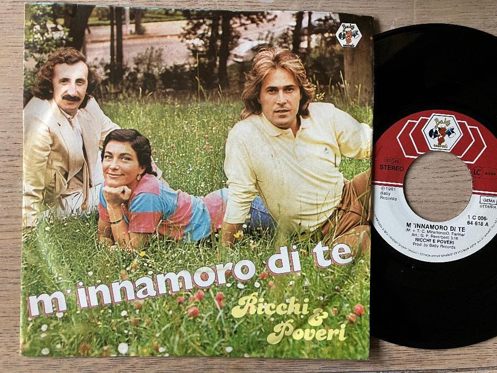 Ricchi & Poveri, Fotohoes, Ophalen of Verzenden, Zo goed als nieuw, Pop