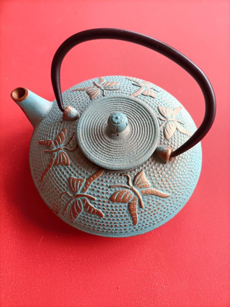 Bijzondere metalen theepot met libellen decoratie, Ophalen of Verzenden