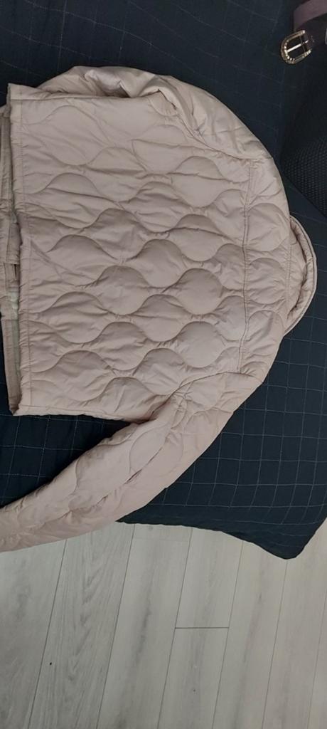 Leuke tussenjas, Ophalen of Verzenden, Zo goed als nieuw, Beige