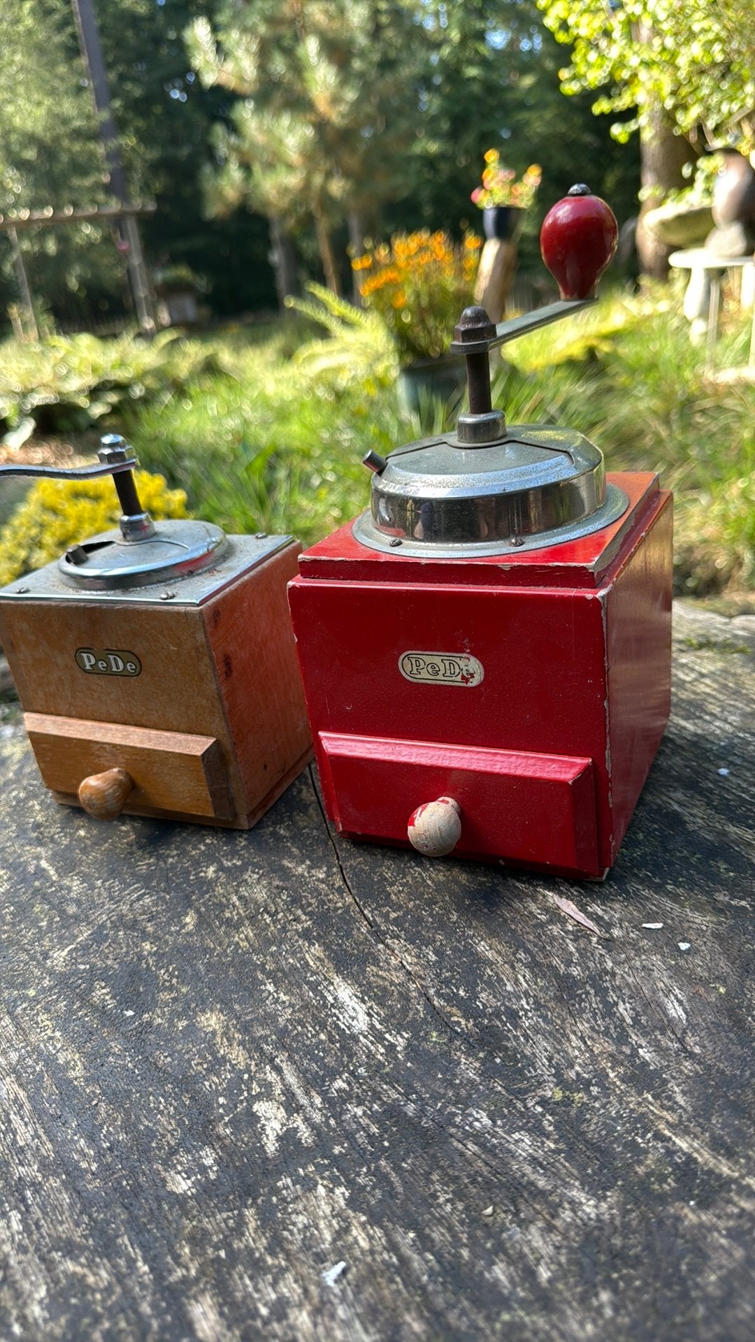 Tk 2 vintage koffie molens PeDe, Ophalen