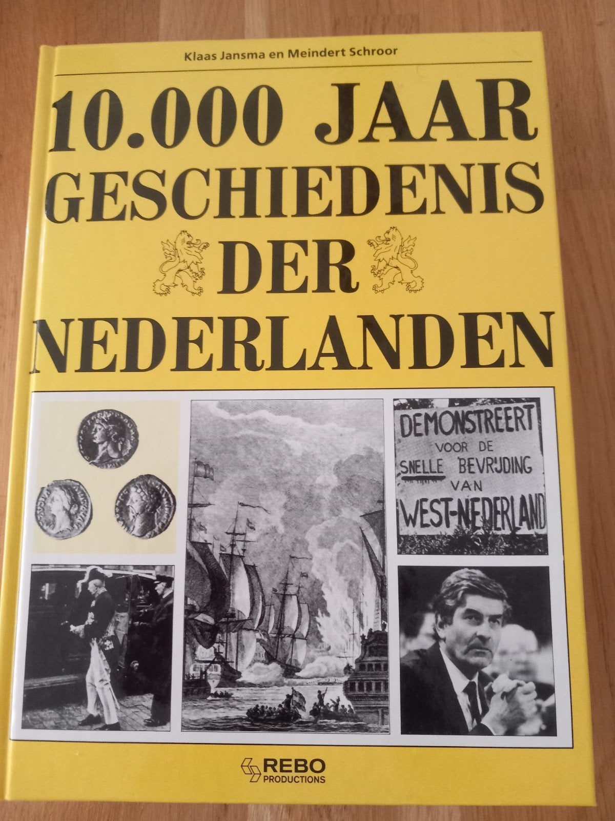 10.000 Jaar Geschiedenis der Nederlanden - Klaas Jansma, Ophalen of Verzenden, 20e eeuw of later, Gelezen, Klaas Jansma en Meindert Schroor