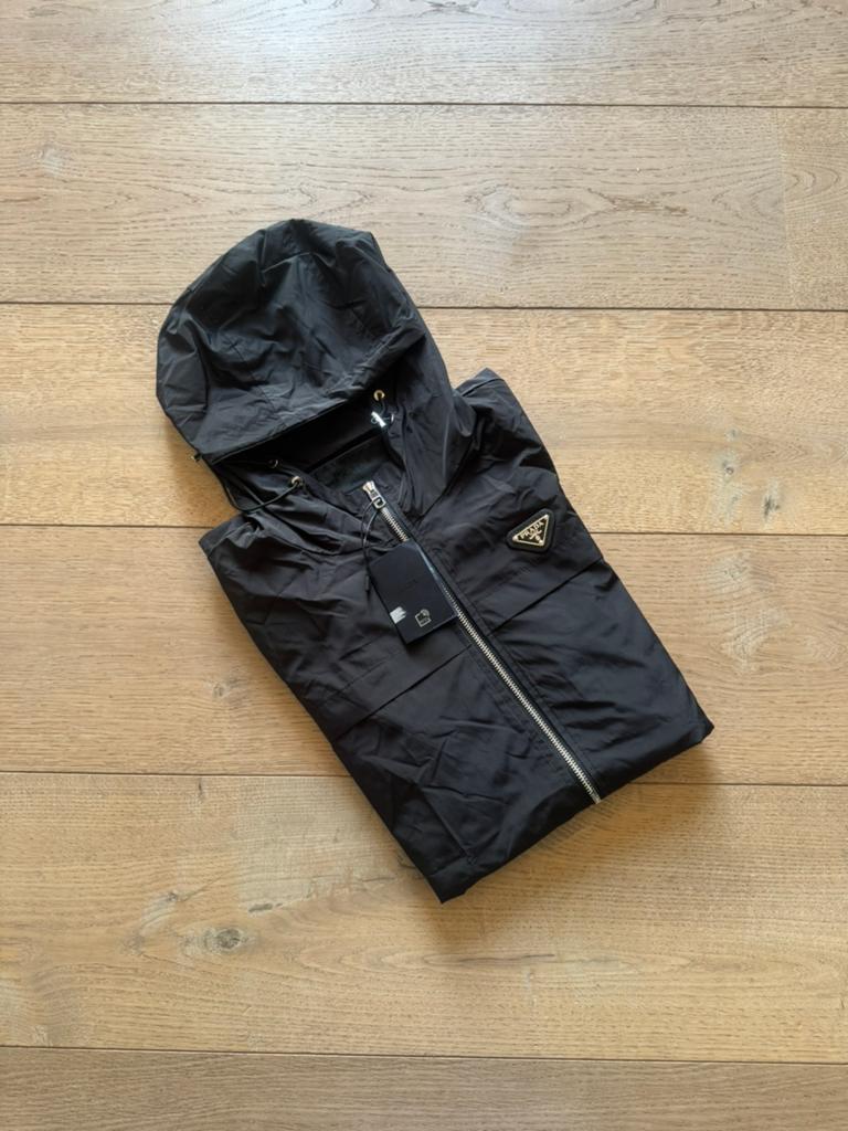 Prada Milano Zwarte Windbreaker - Maat S, Kleding | Heren, Verzenden, Nieuw, Maat 46 (S) of kleiner, Zwart
