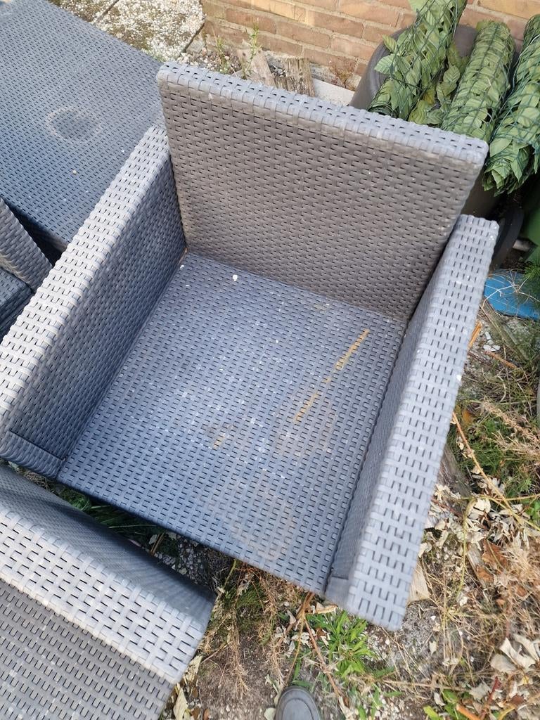 5 delige tuinset 4 stoelen en een tafeltje, Tuin en Terras, Tuinsets en Loungesets, Ophalen, 4 zitplaatsen, Kunststof, Gebruikt