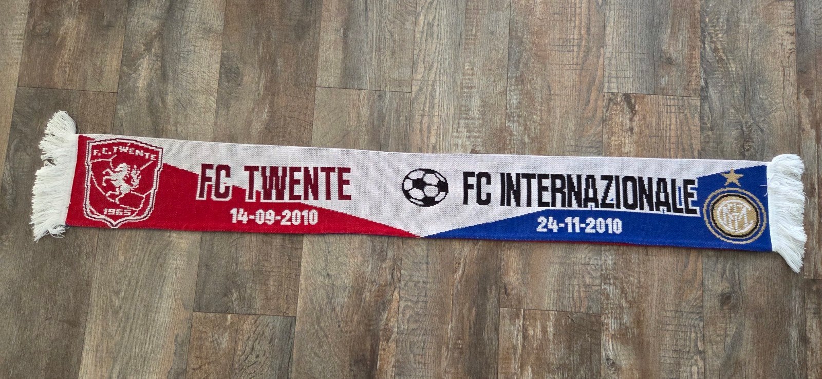 Sjaal FC Twente - Internazionale, Ophalen of Verzenden, Zo goed als nieuw, F.C. Twente, Vaantje of Sjaal