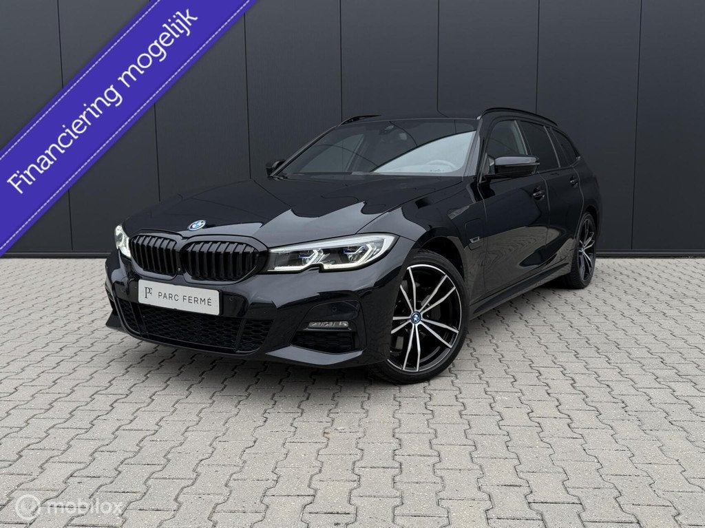 BMW 330e xDrive M pakket/Laser/Headup/360/Memory/19inch, Auto's, BMW, Bedrijf, Te koop, 3-Serie, 360° camera, 4x4, ABS, Achteruitrijcamera