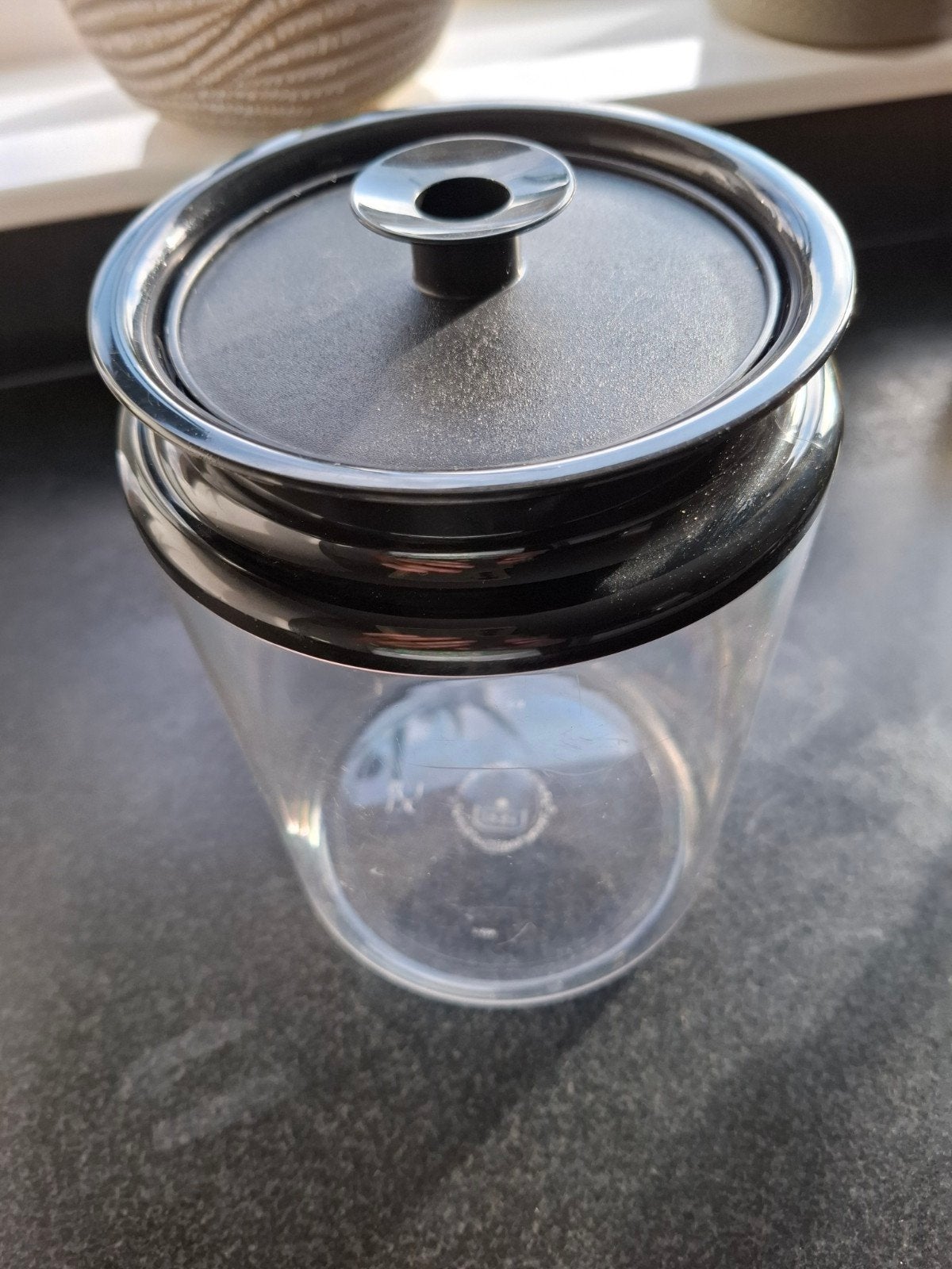 Tupperware Koffiebus 2,4 Liter - Luchtdicht Bewaren, Huis en Inrichting, Keuken | Tupperware, Gebruikt, Overige kleuren, Ophalen of Verzenden