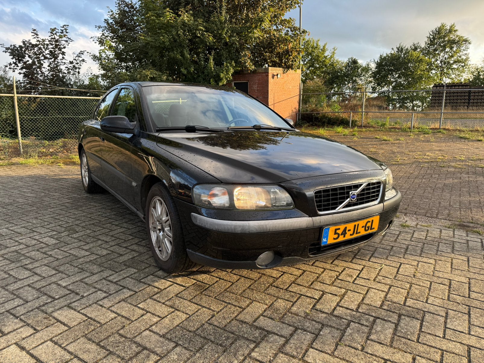 Volvo S60 2.4 170PK Automaat – 2002 – Zwart, Auto's, Volvo, Zwart, Zwart, Bedrijf, 2435 cc