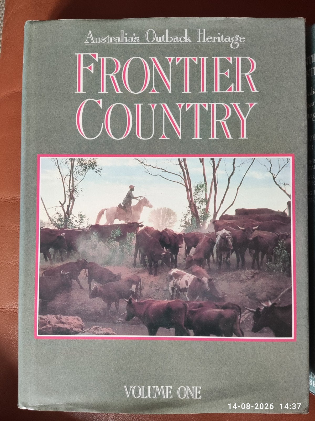 Australia 's Outback Heritage Frontier Country, Ophalen of Verzenden, Zo goed als nieuw, Australië
