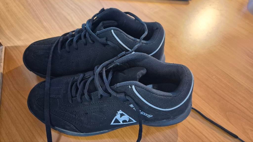 Le Coq Sportif sportschoenen maat 39 (2x gedragen), Sport en Fitness, Voetbal, Ophalen, Maat XS of kleiner, Schoenen, Zo goed als nieuw