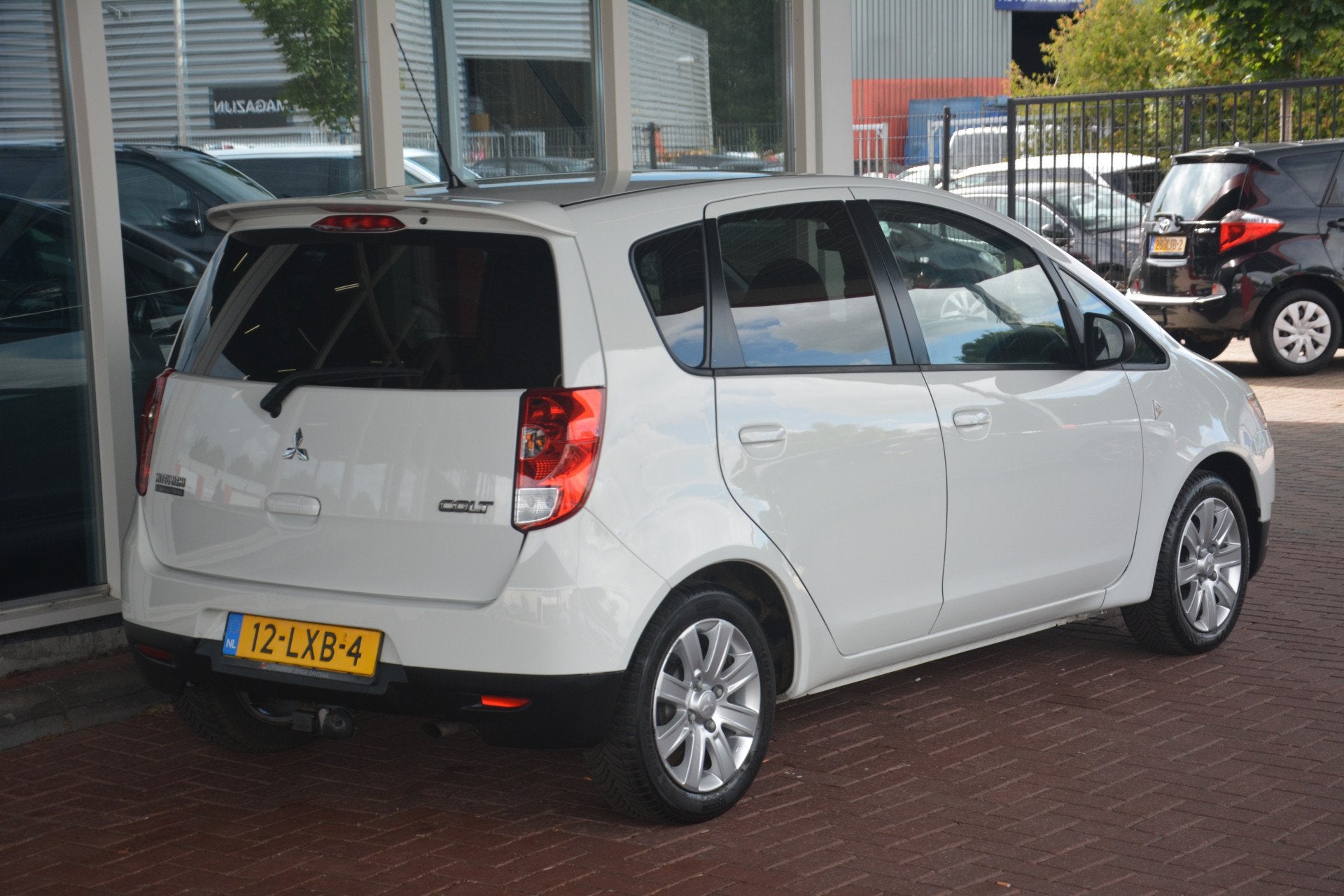 Mitsubishi Colt 1.3 Edition Two 1e eigenaar dealeronderhoude, Voorwielaandrijving, Stof, Gebruikt, 4 cilinders