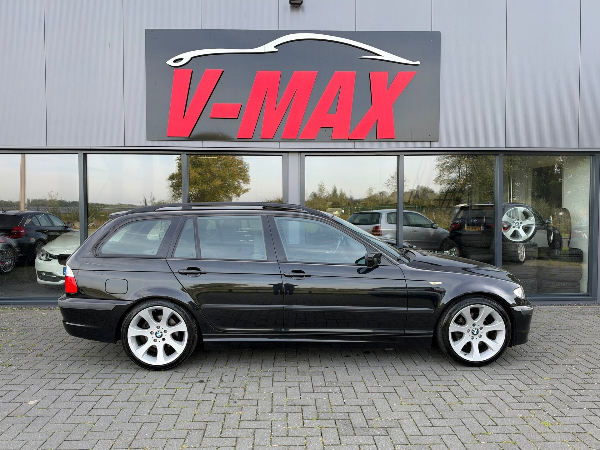 BMW 325i AUT M-Sport Xenon Navi Dak Alcantara Stoelvw Trekh., Automaat, Achterwielaandrijving, Gebruikt, Alcantara