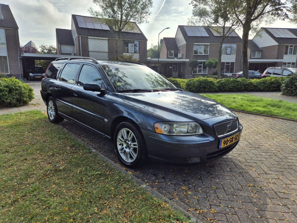 Volvo V70 2.4 140PK 2006 Blauw, Voorwielaandrijving, 1800 kg, Blauw, Leder en Stof
