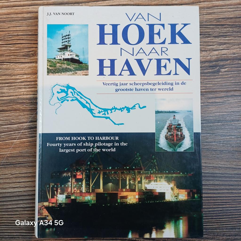 Van Hoek naar Haven: Veertig jaar scheepsbegeleiding, Boeken, Ophalen of Verzenden, Gelezen, Overige typen