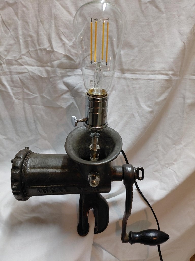 Unieke Industriële Tafellamp - Vleesmolen Design, Huis en Inrichting, Ophalen, 47 cm, E27 (groot), Zwart