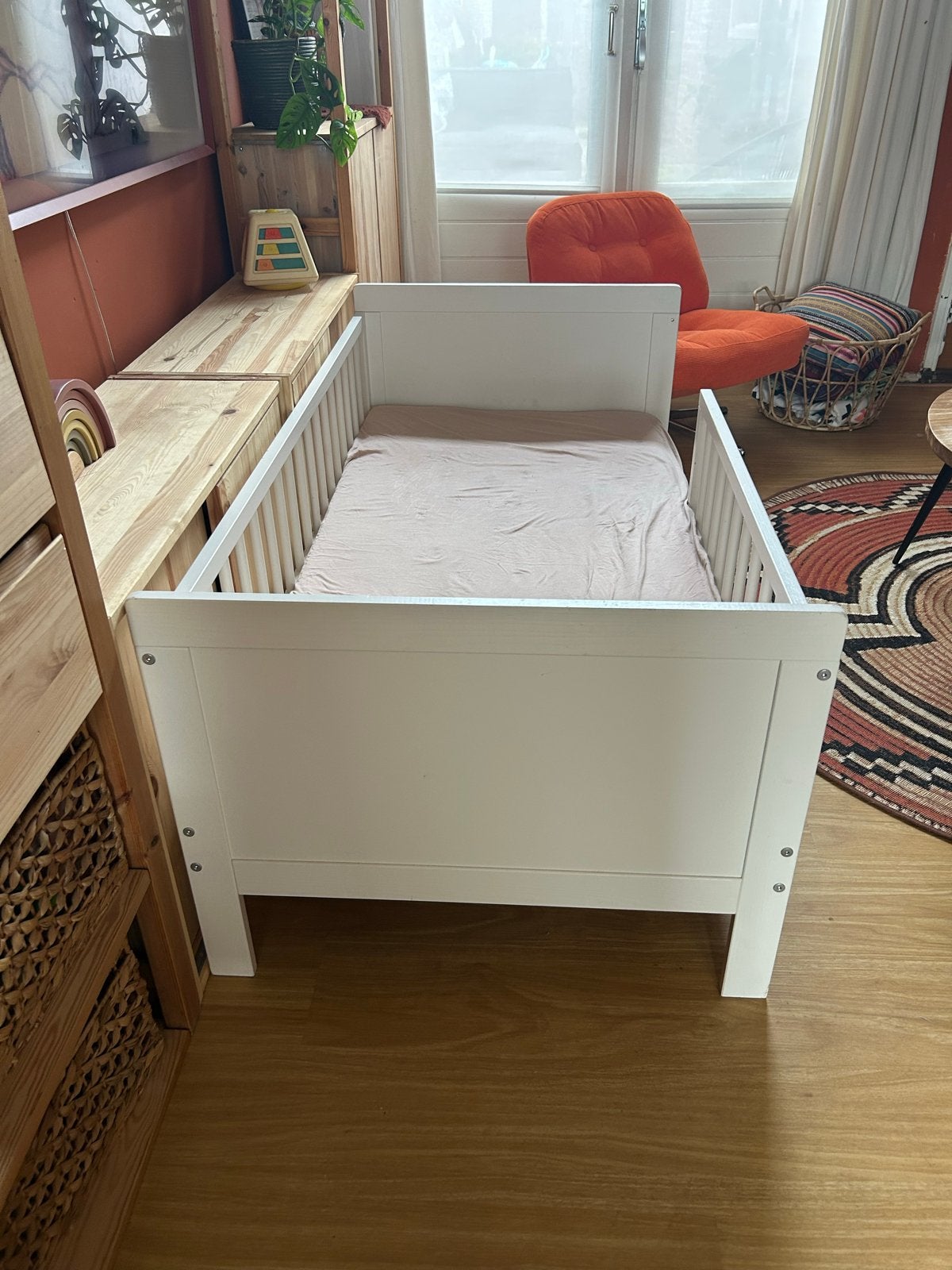 Peuterbed wit met uitvalbeveiliging (excl. matras), Ophalen, Gebruikt, 70 tot 85 cm, 140 tot 160 cm
